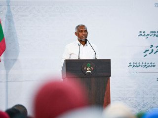 President Muizzu speaking to residents of Eydhafushi island