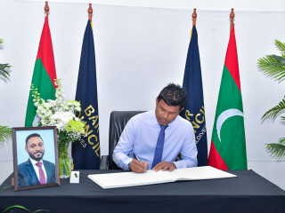 The vice president signed the book of condolences opened for the Iate Ismail Visham on Tuesday