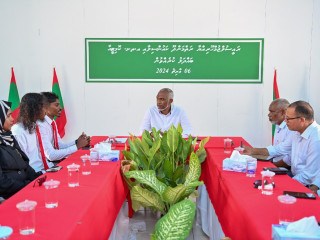 The president met members of M. Raiymandhoo council and WDC on Wednesday