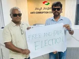 Members of the Maldivian Democratic Party (MDP) held a protest inside the Anti-Corruption Commission (ACC) on Wednesday, calling for the resignation of the commission's president, Adam Shamil. | MDP Secretariat