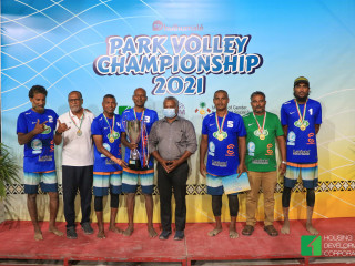 ފިރިހެން ބައިގެ ޗެމްޕިއަންކަން ހޯދި ބަގީޗާ ޓީމު