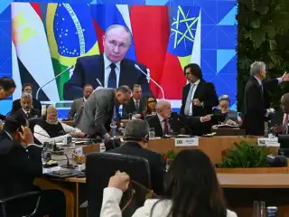 2025 ވަނަ އަހަރު ބްރެޒިލްގައި އޮތް ބްރިކްސްސ ސަމިޓުގައި ރަޝިޔާގެ ރައީސް ޕުޓިންގެ ފޮޓޯއެއް.