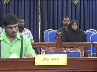 ތޫނު އެއްޗަކުން ހަމަލާ ދީ އައްޑޫ ހިތަދޫ، ވަރުދީގޭ އަހުސަން ބަޝީރު މަރާލި މައްސަލައިގައި ކުށް ސާބިތުވެފައިވާ އިބްރާހިމް ޝަހުމް.