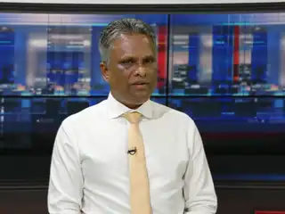 ރައްޔިތުންނަށް ކަމެއް ކޮށްދެއްވުމުގެ ބަދަލުގައި ރައީސް އަވަދިނެތި އުޅުއްވަނީ ލިބިފައިވާ ވެރިކަމާއި ބާރު ދެމެހެއްޓޭނެ ގޮތްތައް ހޯދަން: އާޒިމް 