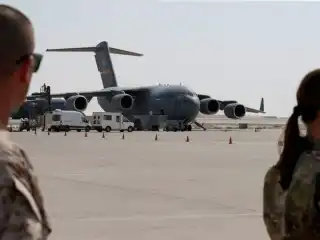 އީރާނުން އިޒްރޭލަށާއި ގަތަރުގައި ހުންނަ އެމެރިކާ މަރުކަޒަކަށް ހަމަލާދީފި