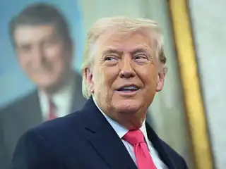 އެމެރިކާގެ ރައީސް ޑޮނަލްޑް ޓްރަމްޕް