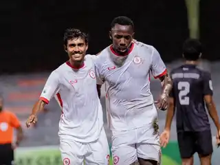 ޔޫވީ އަތުން ބުރަށް ނުވަ ލަނޑުގެ މޮޅެއް 