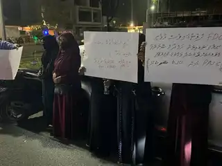 އިސްތިއުފާއަށް ގޮވާލާ މުޒާހަރާކުރި ނަމަވެސް ފްލެޓުގެ ކުއްޔަށް އިތުރު ލުޔެއް ދިނުމުގެ ވިސްނުމެއް ނެތް: ހަމްދާން  