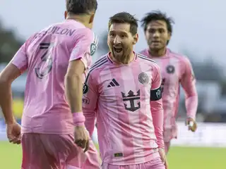 މިއާމީ އިން ކުޅުނު މެޗުގައި ލަނޑު ޖެހުމަށް ފަހު މެސީ އުފާ ފާޅު ކުރަނީ