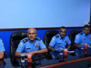 އަމިއްލަ ދަރިފުޅަށް ތުހުމަތުކުރެވޭ ރޭޕް މައްސަލައިގެ ހެކި ނައްތާލިކަމުގެ ތުހުމަތު ކުރެވިފައިވާ ފަރުހާދާއި ފުލުހުންގެ މުވައްސަސާގެ ހިންގުން ހަވާލުކޮށްފި