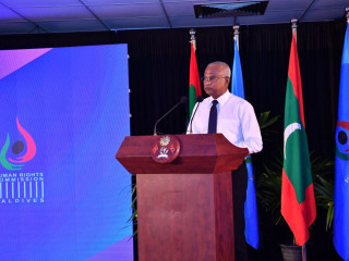 ބައިނަލްއަޤްވާމީ އިންސާނީ ޙައްޤުތަކުގެ ދުވަހާއި، ހިއުމަން ރައިޓްސް ކޮމިޝަންގެ 18 ވަނަ އަހަރީ ދުވަސް ފާހަގަކުރުމަށް ބޭއްވެވި ރަސްމިއްޔާތުގެ ތެރެއިން ރައީސް ވާހަކަދައްކަވަނީ