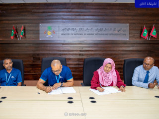 Dhevvadhoo Shore Protection Project handed over to MTCC