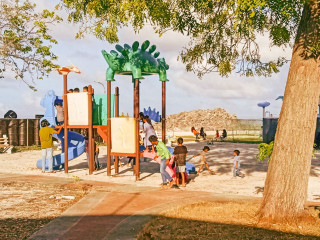 BML Community Fund contributes to the development of Fenfushi Pre-School Park