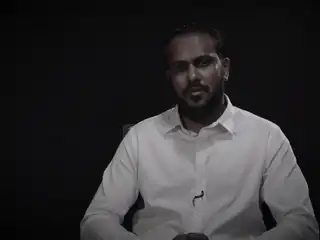 Naushad Ibrahim, President of the MDP National Council for the Baarah constituency, speaking during RaajjeTV’s "Vaudhunaama" program.