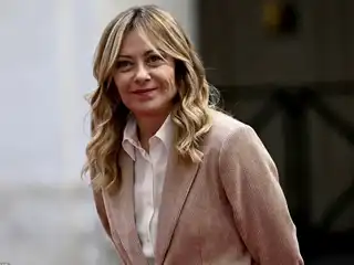 އިޓަލީގެ ބޮޑު ވަޒީރު ޖޯޖިއޯ މެލޯނީ