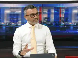 Member Nazil on RaajjeTV's "Fala Surukhee" program.