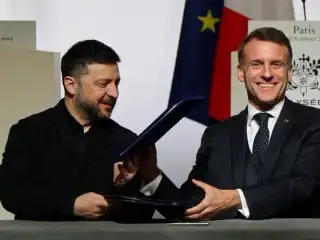 ޔޫކްރެއިން އަށް ސަލާމަތީ ޔަޤީންކަން ދިނުމަށް، ޔޫރަޕާއި އެމެރިކާގެ އިއްތިހާދުން އެއްބަސްވެއްޖެ 