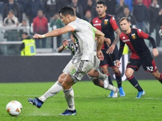 ކްރިސްޓިއާނޯ ރޮނާލްޑޯ އިޓާލިއަން ލީގުގެ މެޗެއްގެ ތެރެއިން