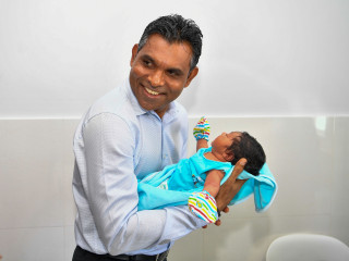 ނައިބް ރައީސް ފައިސަލް ނަސީމް ހޮސްޕިޓަލަށް ކުރެއްވި ޒިޔާރަތެއްގެ ތެރެއިން