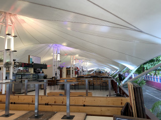 މާލޭގެ ރެެސްޓޯރެންޓެއް