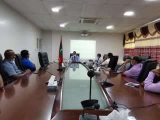 ގެސްޓު ހައުސްތައް ހުޅުވާލުމާއި ގުޅޭގޮތުން އައްޑޫ ސިޓީ ކައުންސިލާއި އެކު މަޝްވަރާކުރުން