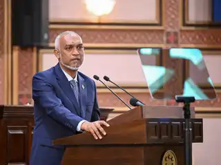 ރައީސް ސޯލިހް ފޮނުއްވި ސިޓީ އަނބުރާ ގެންނަވާނެ ކަމަށް ރައީސް މުޢިއްޒު ވިދާޅުވިއިރު، ސިޓީ ހާމަ ކުރަންވީ ވައުދު ވެސް ނުފުދޭ