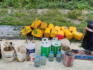 The alcohol brewing equipment discovered from Addu City Hithadhoo