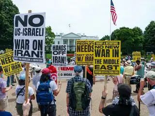 އެމެރިކާ އިން މެދުއިރުމަތީގައި އަސްކަރީ ބާރުގަދަކުރާއިރު އިޒްރޭލުން މާ ހިމޭނުން މި އޮންނަނީ ކީއްވެ؟