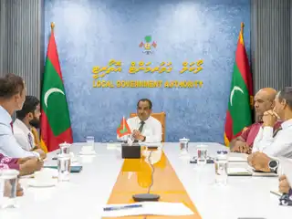 އެލްޖީއޭ އިން ތ.މަޑިފުށީ ކައުންސިލަށް ދިމާވާ ދަތިތަކާއި އަދި އެހީތެރިކަން ބޭނުންވާ ކަންކަމާއި ގުޅޭގޮތުން ބޭއްވި ބައްދަލުވުމެއްގެ ތެރެއިން