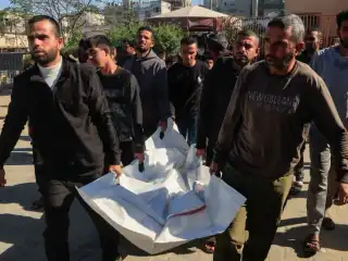 ޣައްޒާގެ ޚާން ޔޫނިސް އަށް އިޒްރޭލުން ދިން ހަމަލާއެއްގައި ތިން މީހަކު ޝަހީދުކޮށްލައިފި