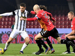 ބެނެވެންޓޯ އާއި ޔުވެންޓަސް ބައްދަލުކުރި މެޗުގެ ތެރެއިން: މި މެޗު އެއްވަރުވީ 1-1 ން