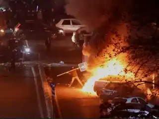 އީރާނު ގައި ހަމަ ނުޖެހުން އުފައްދަން އެތެރެވި ޓެރަރިސްޓް ގްރޫޕެއް ހޯދައި، އެމީހުންގެ ހަރަކާތްތައް ހުއްޓުވައިފި