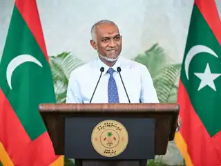 އައިޝާ ޑޮކިއުމެންޓްރީގެ ވާހަކަ ދެއްކުން މަނާކޮށް "މުޅި ރާއްޖެ" އަށް ނެރުނު އަމުރަށް އެއްވެސް ރައްޔިތަކު އެއްޗެއް ބުނެގެން ނުވާނެ: ރައީސް މުއިއްޒު 