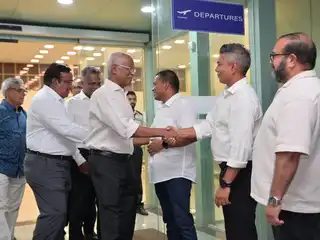 ރައީސް ސޯލިހު ސޯބެގެ ކެމްޕެއިނަށް އައްޑޫ އަށް ވަޑައިގެންފި