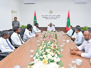 މިދިޔަ އޮގަސްޓް މަހު ކުމުންދޫ އަށް ވަޑައިގެން 2 މަސް ތެރޭގައި މަސައްކަތް ފައްޓަވާނެ ކަމަށް ވިދާޅުވި ކުމުންދޫ ބަނދަރުގެ މަސައްކަތް އަދިވެސް ނުފެށޭ!