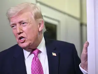 އެމެރިކާގެ ރައީސް ޑޮނަލްޑް ޓްރަމްޕް