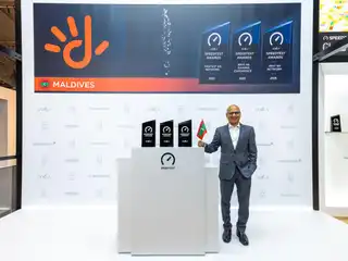 ދިރާގަށް މޮބައިލް ވާރލްޑް ކޮންގްރެސްގައި އޫކްލާގެ 3 އެވޯޑެއް ލިބުން