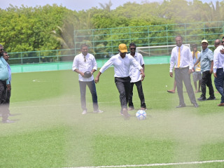 The President inaugurates football ground at H.A. Thuraakunu Island