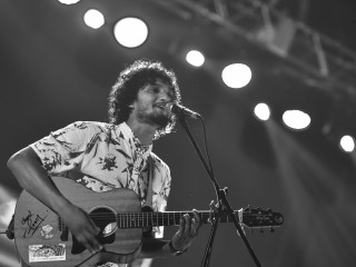 އަލީ ރަމީޒުގެ ލަވަ ތަކަކީ ކޮޕީއެއް ކަމަށް ބުނެ \'ޒަކިއްޓެ\' ކުރި ޕޯސްޓަށް ގިނަ ބައެއްގެ ފާޑުކިއުން އަމާޒު ވެއްޖެ