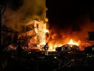 އިރާނުގެ މިސައިލް ހަމަލާގައި އިޒްރޭލުގެ ތެލް އަވީވުން އަންހެނަކު މަރުވެ އެތައް ބަޔަކު ޒަޚަމްވެއްޖެ