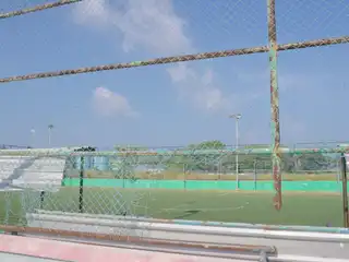 ނ. ކެނދިކުޅުދޫ ފުޓްސަލް ދަނޑު އޮތީ ވަރަށް ބޮޑަށް ހަލާކުވެފައި.