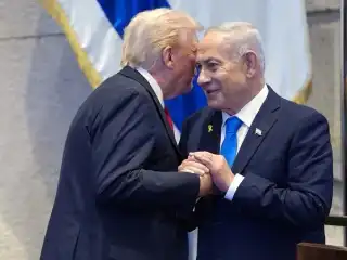 އިޒްރޭލް އިން، ޓްރަމްޕްގެ ބޯޑު އޮފް ޕީސްއާ ގުޅިއްޖެ 