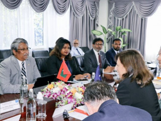 ދިވެހިރާއްޖެއާއި ވިލާތުގެ އިއްތިޙާދާއި ދެމެދު ބާއްވާ ސީނިއަރ އޮފިޝަލުންގެ ފުރަތަމަ ބައްދަލުވުން ކުރިއަށްދަނީ