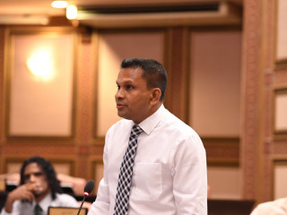 މި ބިލް މަޖީލީހަށް ހުށަހެޅުއްވީ ދަނގެތި ދާއިރާގެ މެމްބަރު މުހައްމަދު ނާޒިމް