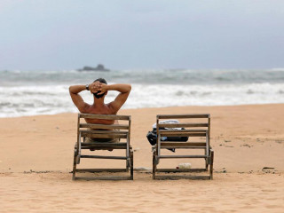 ލަންކާގެ ޓޫރިޒަމް ހުއްޓިފައި!