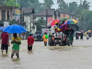 ސްރީލަންކާ އަށް ކުރިމަތިވެފައިވާ ތޫފާން ދިތުވާ