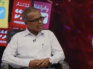 ފެންނަ ނުފެންނަ ވޯޓުގައި ނޫނެކޭ ބުނަންޖެހެނީ އެ އިސްލާހަކީ ޤާނޫނުއަސާސީގެ ދުސްތޫރީ ލެޖިޓެމަސީ ގެއްލިފައިވާ އިޞްލާޙަކަށްވާތީ: ކުރީގެ އުއްތަމަފަނޑިޔާރު ޑރ އަހުމަދު އަބްދުﷲ ދީދީ