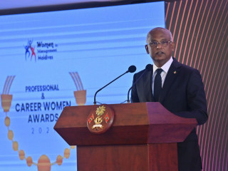 ވިމް ޕްރޮފެޝަނަލް އެންޑް ކެރިއަރ ވިމެން އެވޯޑްސް 2021 ހަފްލާގައި ރައީސް ވާހަކަފުޅު ދައްކަވަނީ 