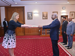The ceremony to present credentials was held at the President's Office on Sunday