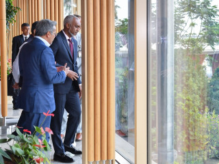 The first couple toured Kempegowda International Airport on the way back